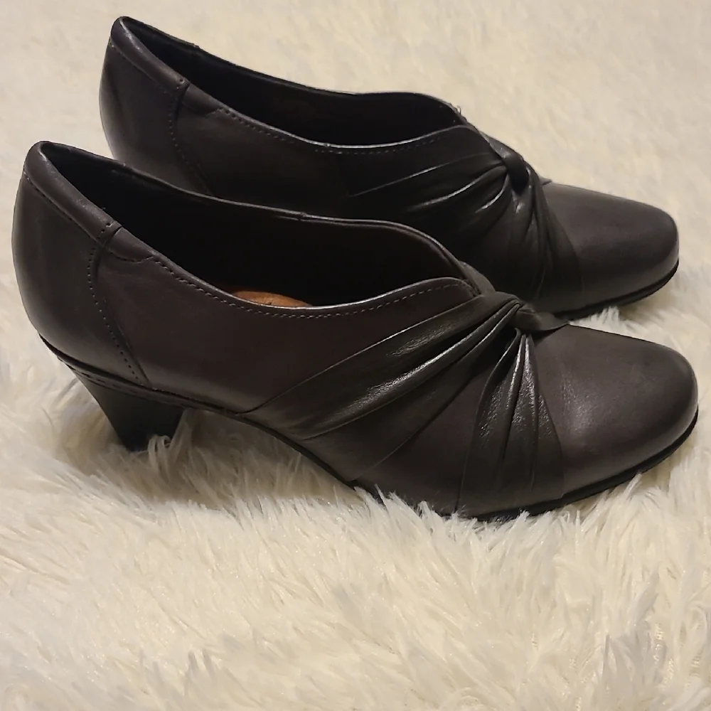 COBB HILL New‎ Balance Elegant Gray Women's Leather 2